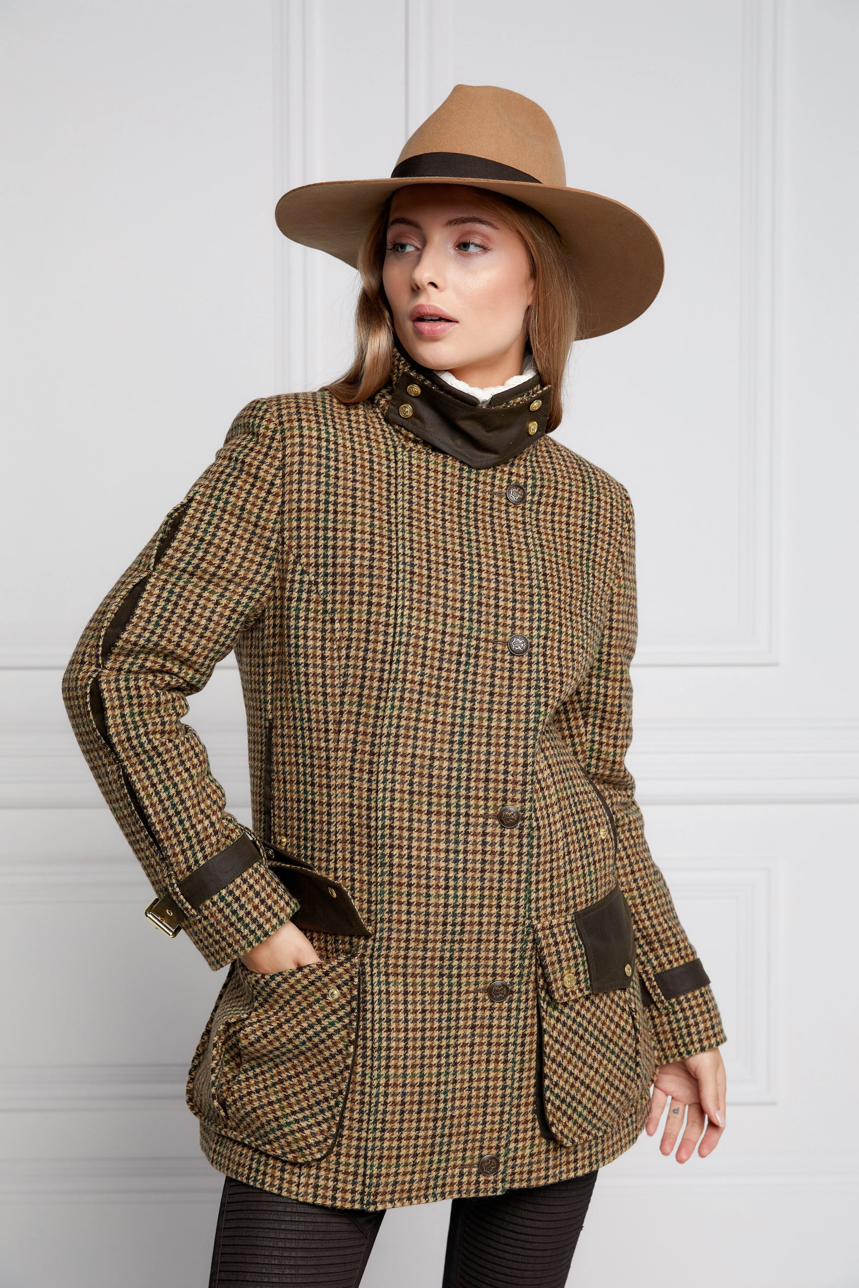 Balmoral Field Coat (Hailes Green Tweed)