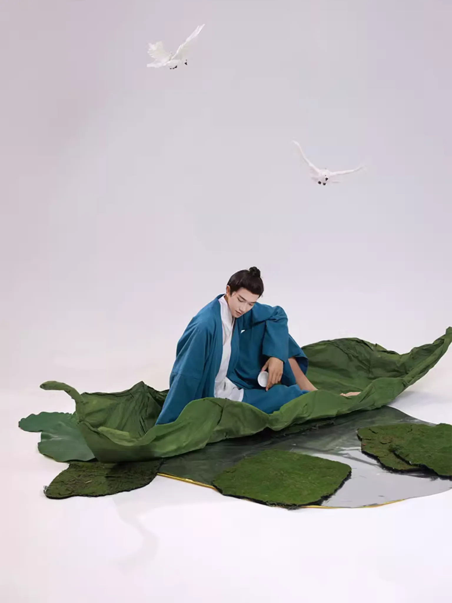 Dian Lan 靛蓝 Indigo Modernized Song Dynasty Unisex Ramie Plant Jiaoling Shan & Trousers Set