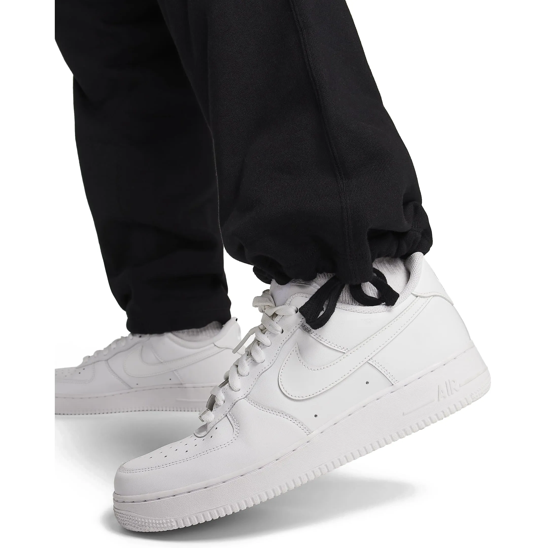 NIKE SOLO SWOOSH ESSENTIAL PANTS BLACK / WHITE