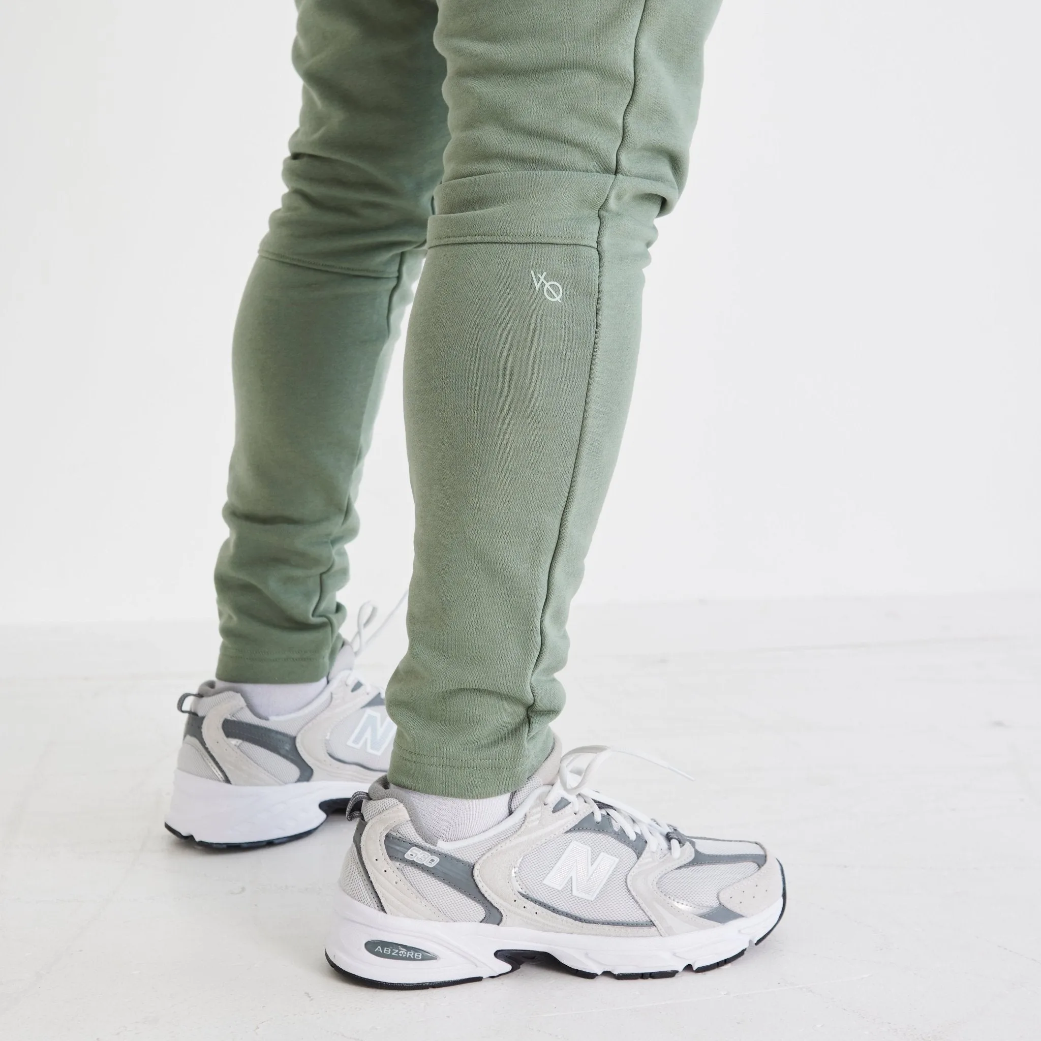 Vanquish Essential Green Tapered Fit Sweatpants